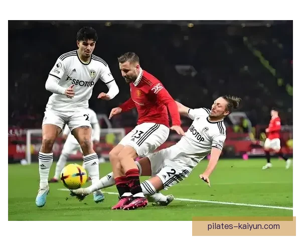 英超热门球员持续表现稳健，引发各界关注与讨论