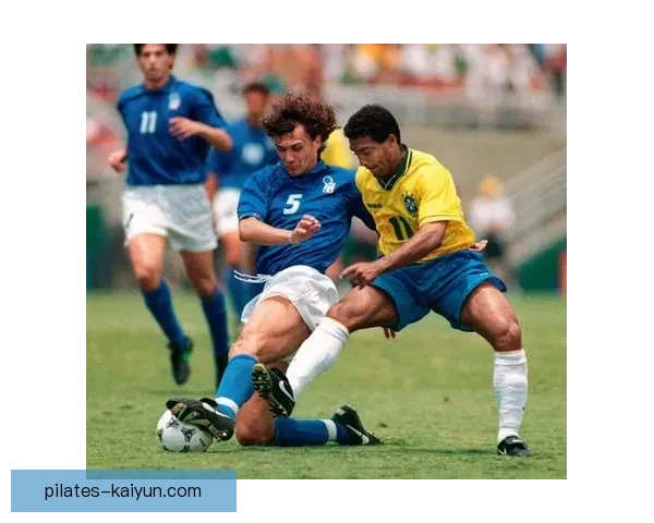 马尔蒂尼技术演变：从边路快马到后防核心的战术转型